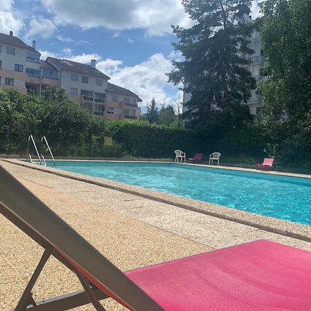Kusmi Love Piscine Proche Du Lac Άννεσι Εξωτερικό φωτογραφία