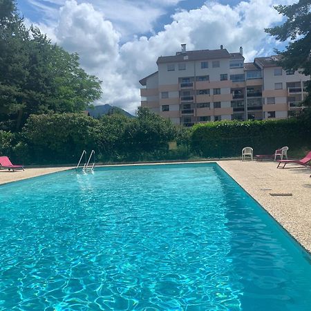 Kusmi Love Piscine Proche Du Lac Άννεσι Εξωτερικό φωτογραφία